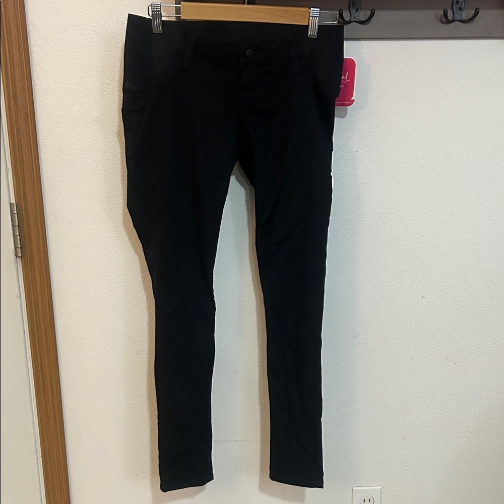 Isabel Maternity by Ingrid & Isabel Black Skinny Pants, size 2
